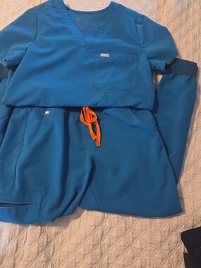Figs Set in Teal Blue with Orange Drawstring